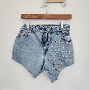 Studded Denim Women Shorts
Urban Renewal Remade Levi’s® Studded Denim Shorts XS